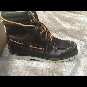 Sperry men’s boots new with tags size 9